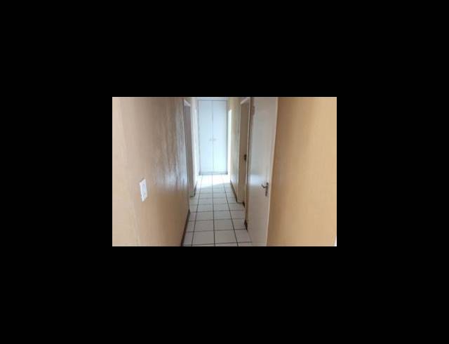 3 BEDROOM PROPERTY TO RENT IN HYDE PARK